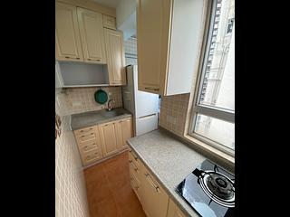 Tai Hang - Rich Building 08