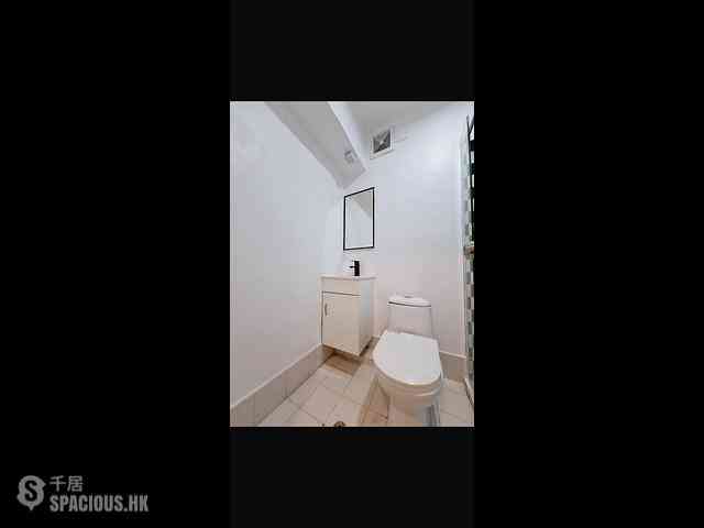 Sheung Wan - 113-115, Wing Lok Street 05