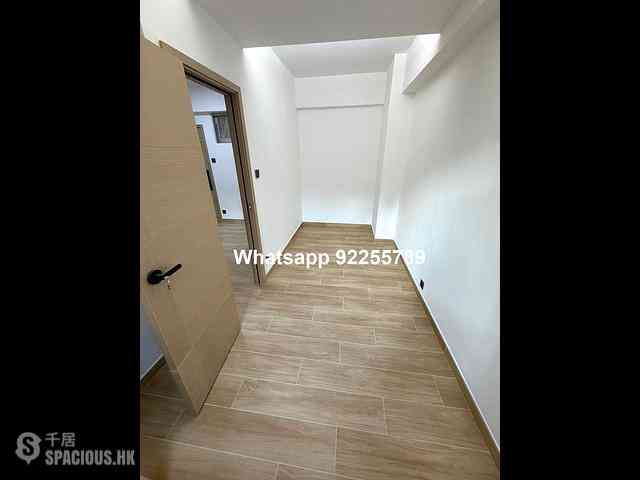 Sheung Wan - Ko Shing Building 05