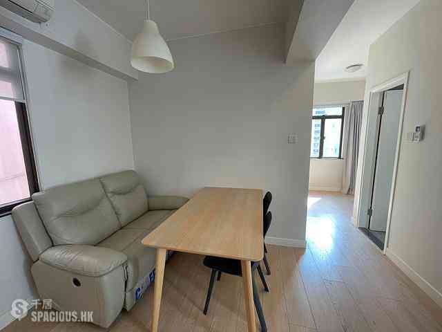 Sheung Wan - Welland Building 08