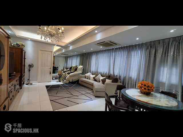 Wan Chai - Man Hing Mansion 02