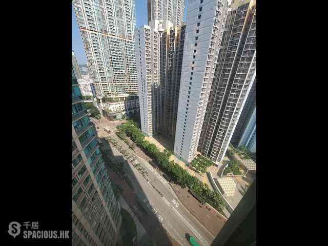 Tai Kok Tsui - Park Avenue Phase 1 Block 9 07