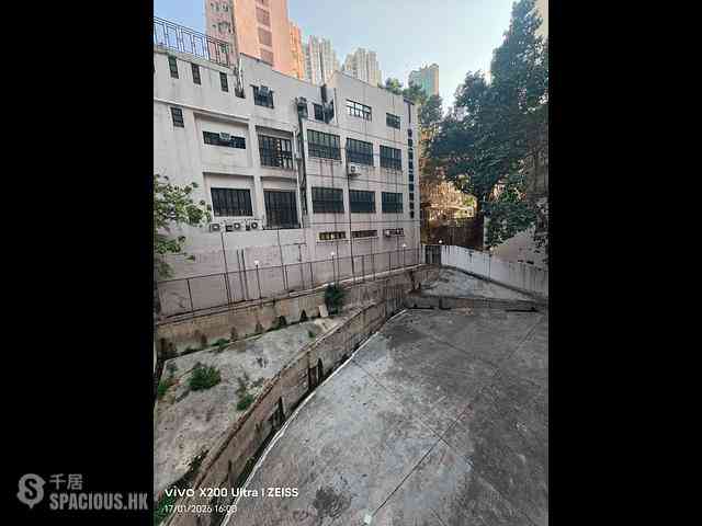 Kennedy Town - Joyful Building 03