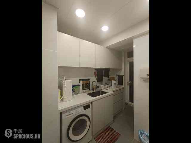 Causeway Bay - Paterson Building Block A 04