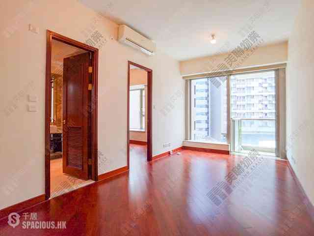 Wan Chai - The Avenue Phase 1 Block 5 01