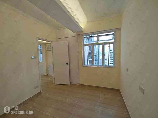 Sai Ying Pun - Hing Hon Building 03