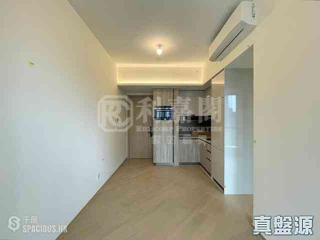 Lohas Park - Lohas Park Phase 11B Villa Garda I Block 1 (1A) 03