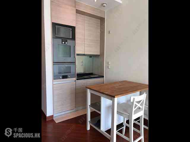 Wan Chai - The Avenue Phase 2 Block 1 03