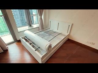 Wan Chai - The Avenue Phase 2 Block 1 05