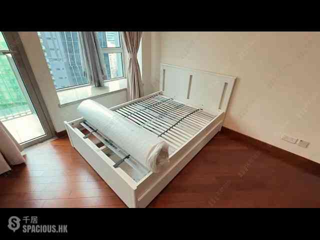 Wan Chai - The Avenue Phase 2 Block 1 05