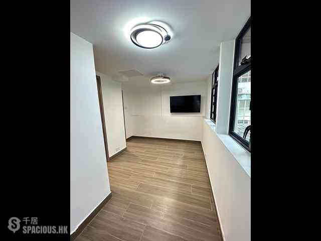 Poho - 238, Hollywood Road 06