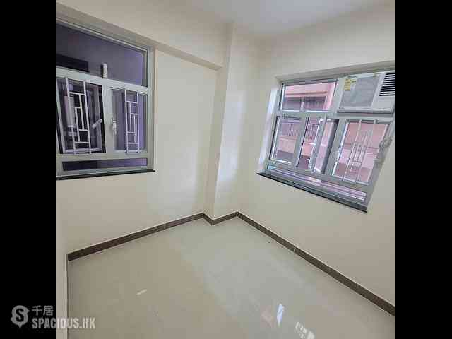 Mong Kok - Kwong Yu Building 07