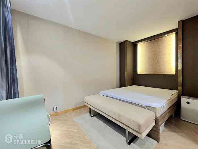 Tung Chung - Tung Chung Crescent 10