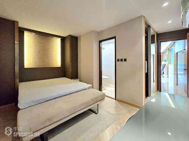 Tung Chung - Tung Chung Crescent 11