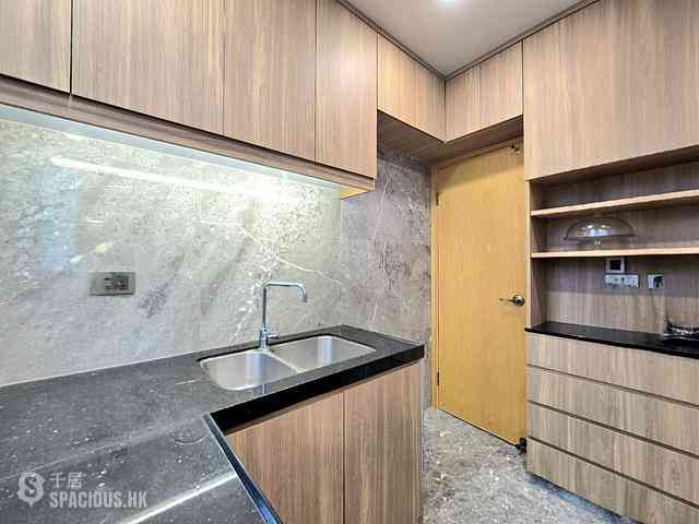 Tung Chung - Tung Chung Crescent 29