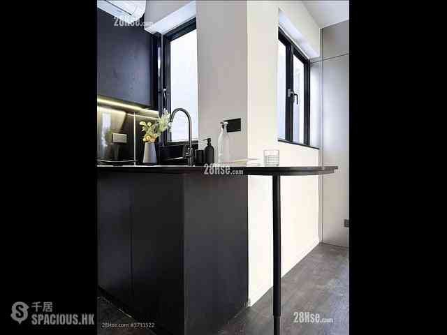 Central - 15, Peel Street 02