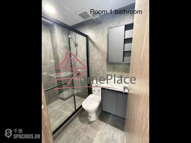 Poho - 238, Hollywood Road 04