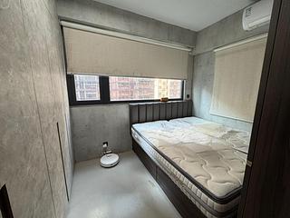 Wan Chai - Yau Tak Building 07