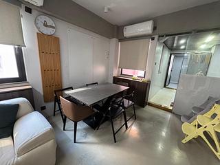Wan Chai - Yau Tak Building 08