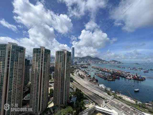 Tai Kok Tsui - Florient Rise 02
