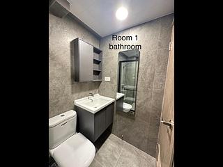 Poho - 138-142, Hollywood Road 05