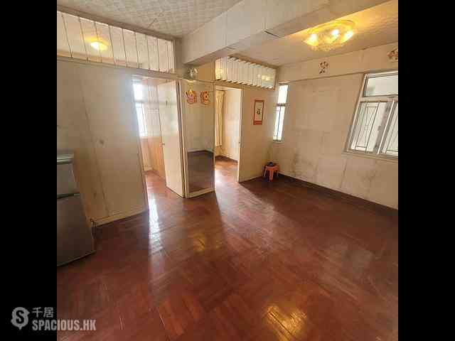 Mong Kok - Shun Lee Building 02