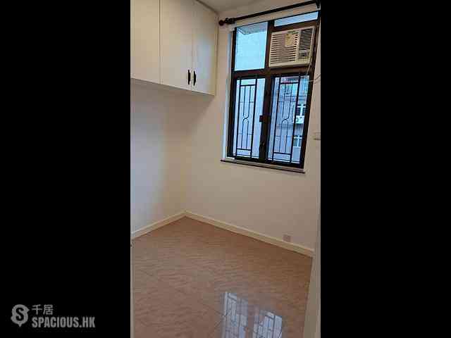 Wan Chai - Hay Wah Building Block B 05