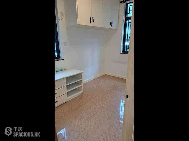 Wan Chai - Hay Wah Building Block B 07