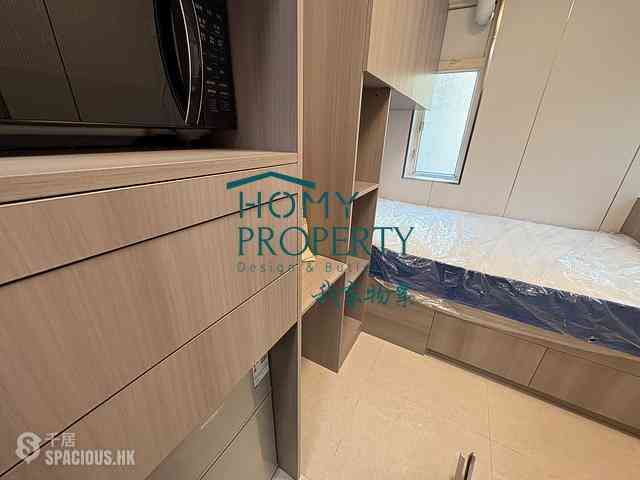 Soho - 20, Elgin Street 04