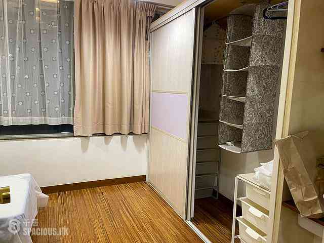 Sheung Wan - 177, Queen's Road West 03