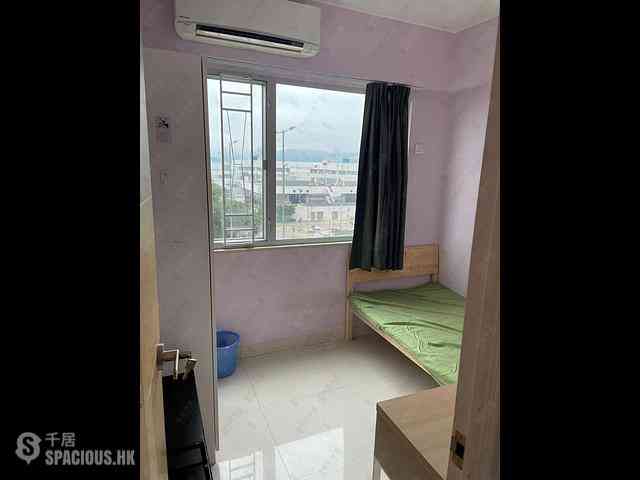 Sai Ying Pun - Fung Shing Building 07