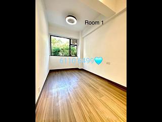Poho - 238, Hollywood Road 06