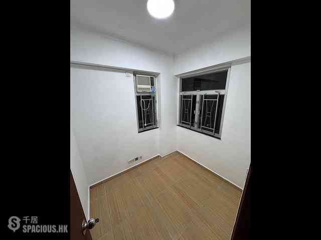Mong Kok - Lauren Court 03