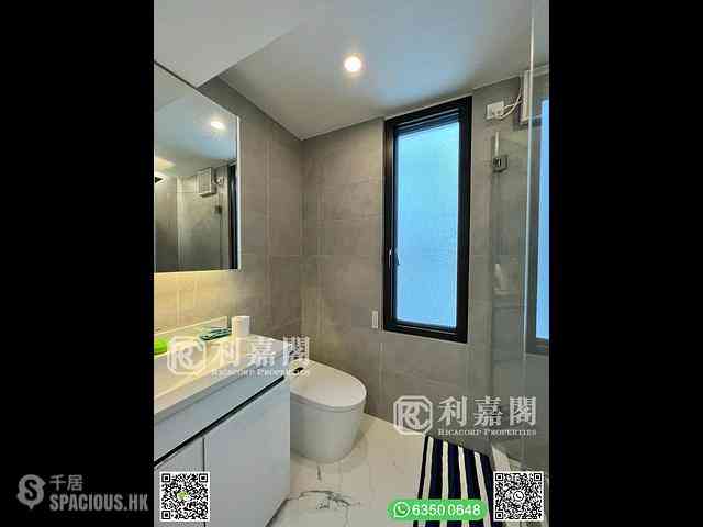 Clear Water Bay - Siu Hang Hau 22