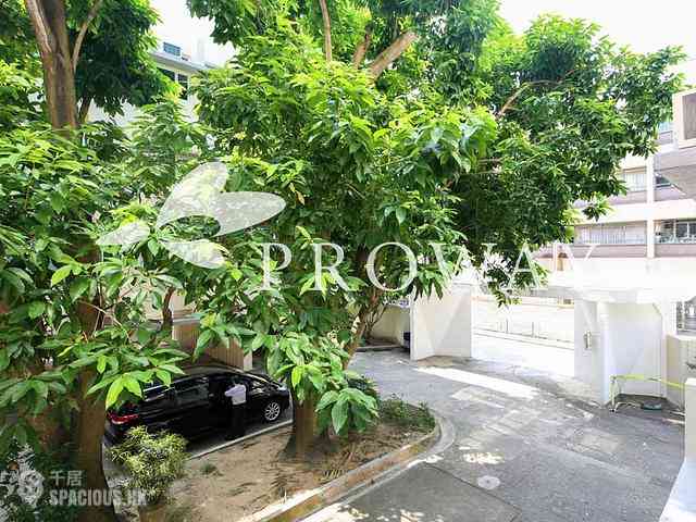 Pok Fu Lam - Bisney Villas 02