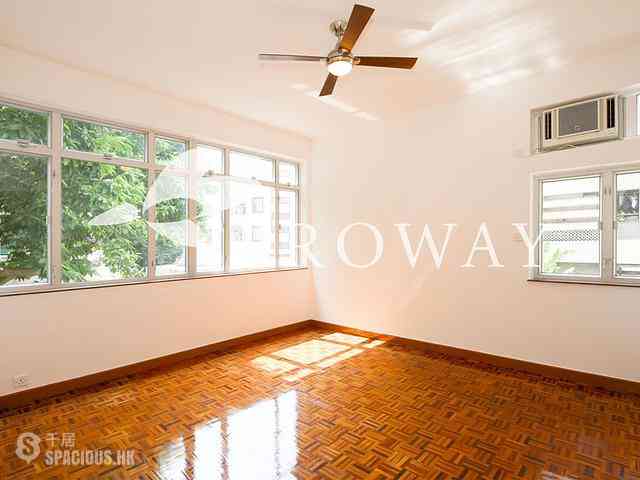 Pok Fu Lam - Bisney Villas 04