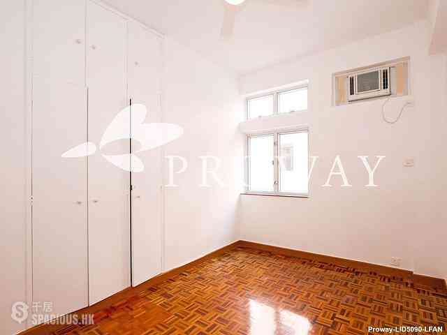 Pok Fu Lam - Bisney Villas 07