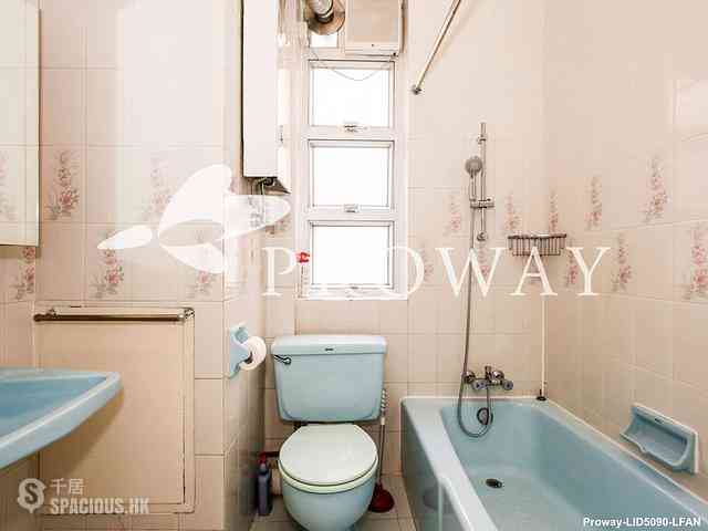 Pok Fu Lam - Bisney Villas 09