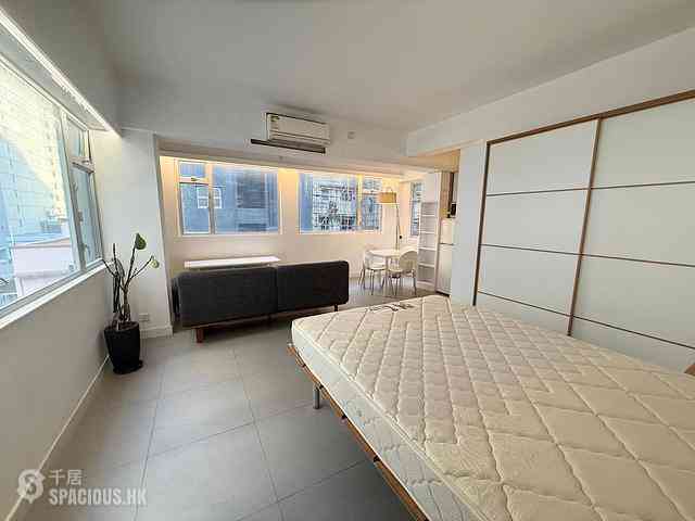 Wan Chai - Lok Ku House 01