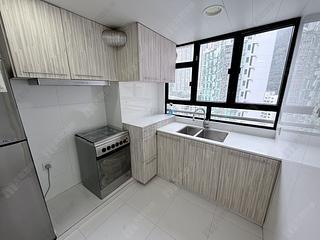 Mid Levels Central - Robinson Heights Block 2 04