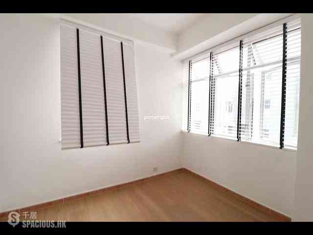 Wan Chai - Vincent Mansion High Block 06