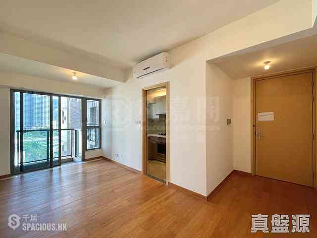 Tseung Kwan O - The Papillons Block 1 04