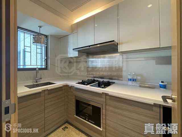 Tseung Kwan O - The Papillons Block 1 05