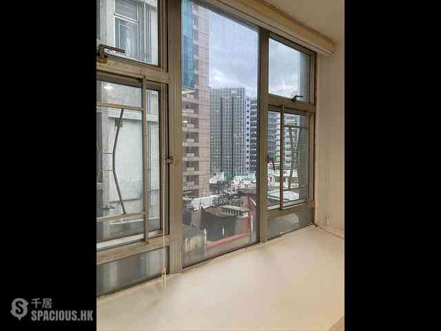 Tsim Sha Tsui - Shun Fai Building 01