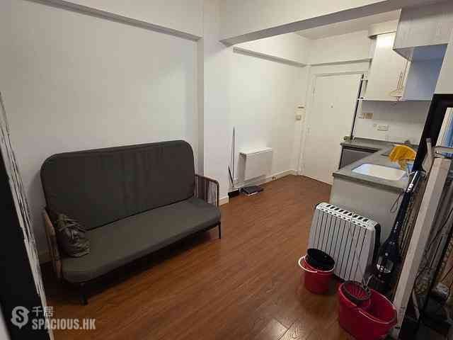 Poho - 206, Hollywood Road 01