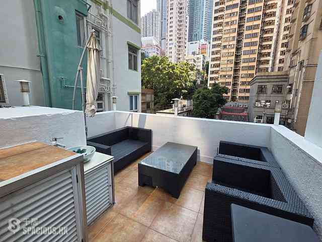 Poho - 206, Hollywood Road 06