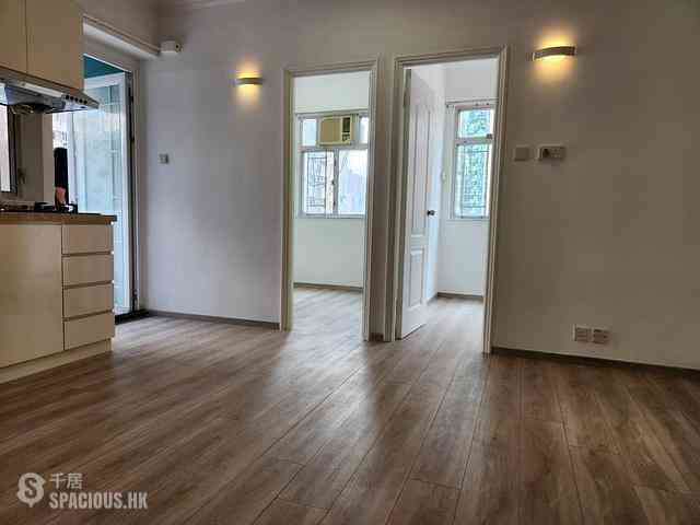 Wan Chai - Siu Fung Building 05