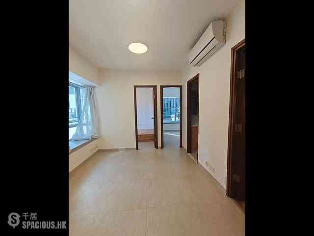 Wan Chai - Siu Fung Building 06