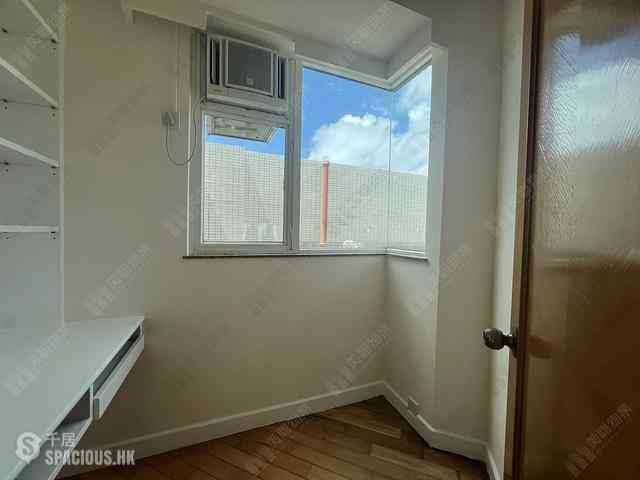 Stanley - Stanford Villa Block 5 07