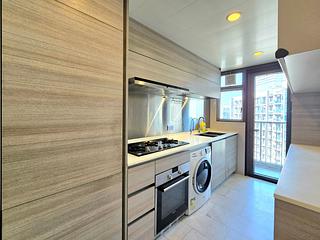 Tung Chung - The Visionary Tower 1 07